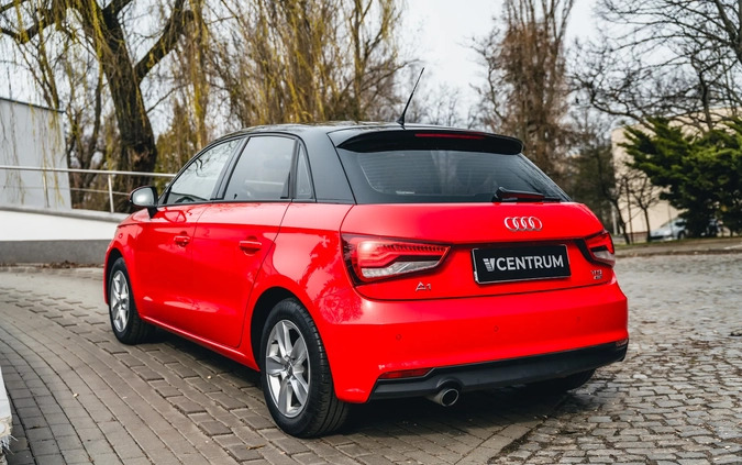 Audi A1 cena 69900 przebieg: 32783, rok produkcji 2017 z Brwinów małe 172
